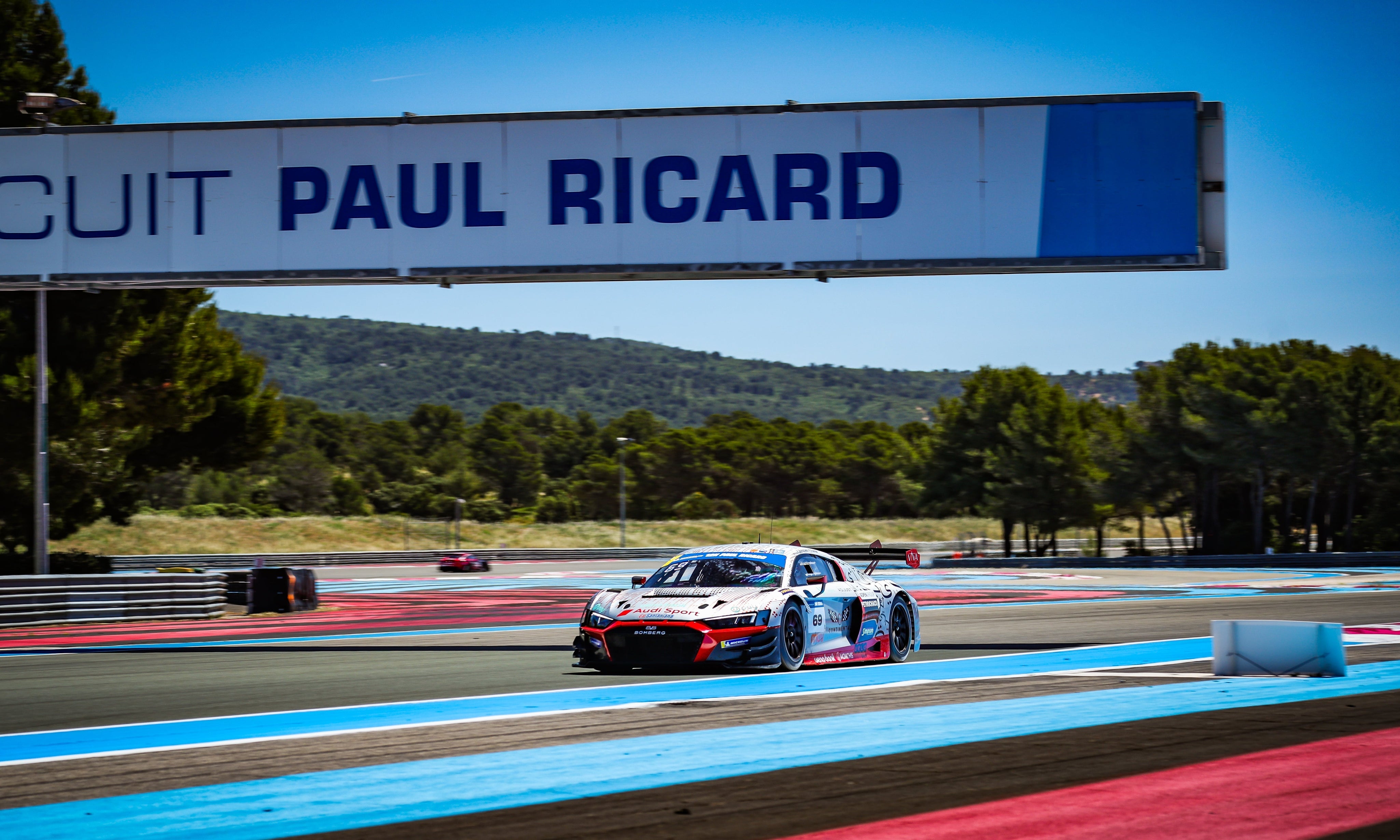 BOMBERG Times the Clock at the Michelin 12H Paul Ricard