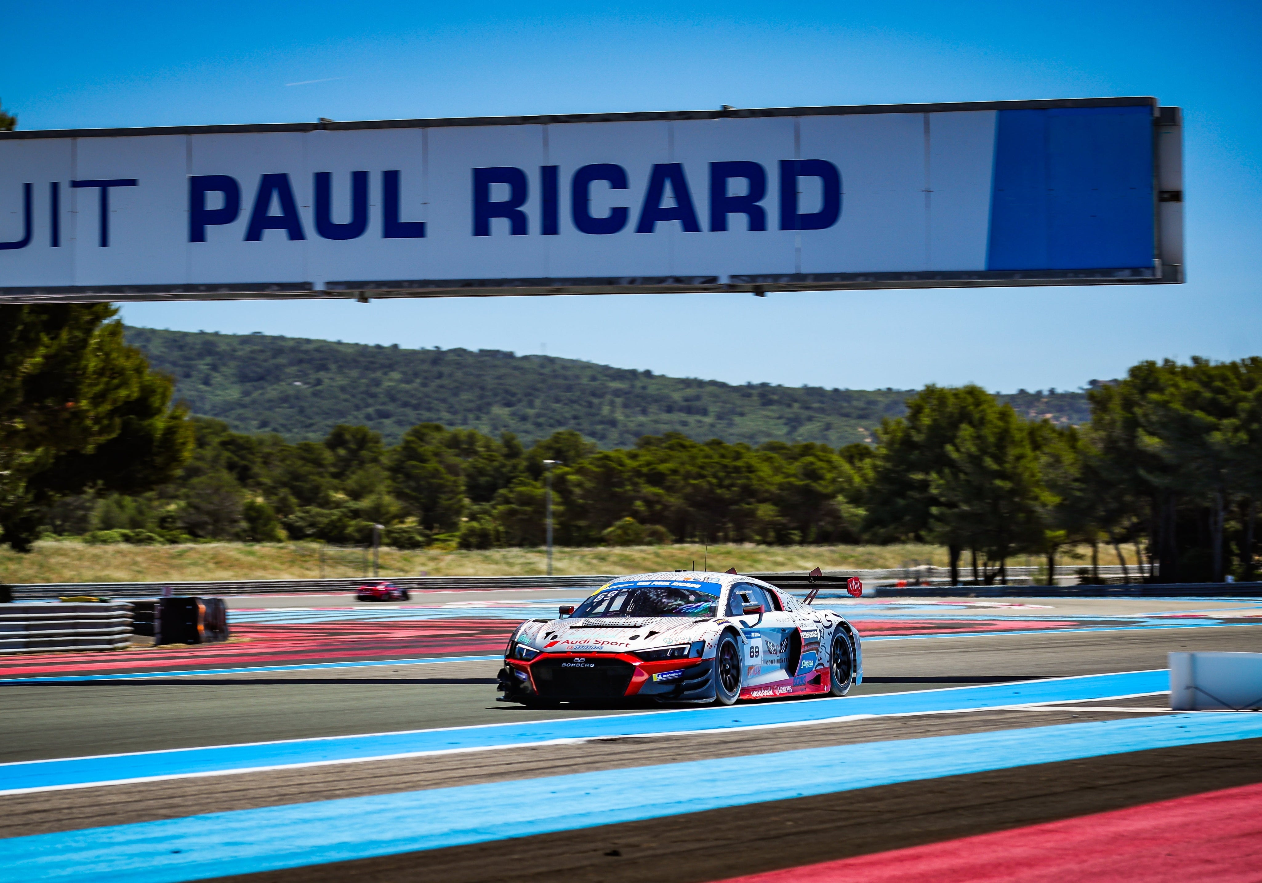 BOMBERG Times the Clock at the Michelin 12H Paul Ricard