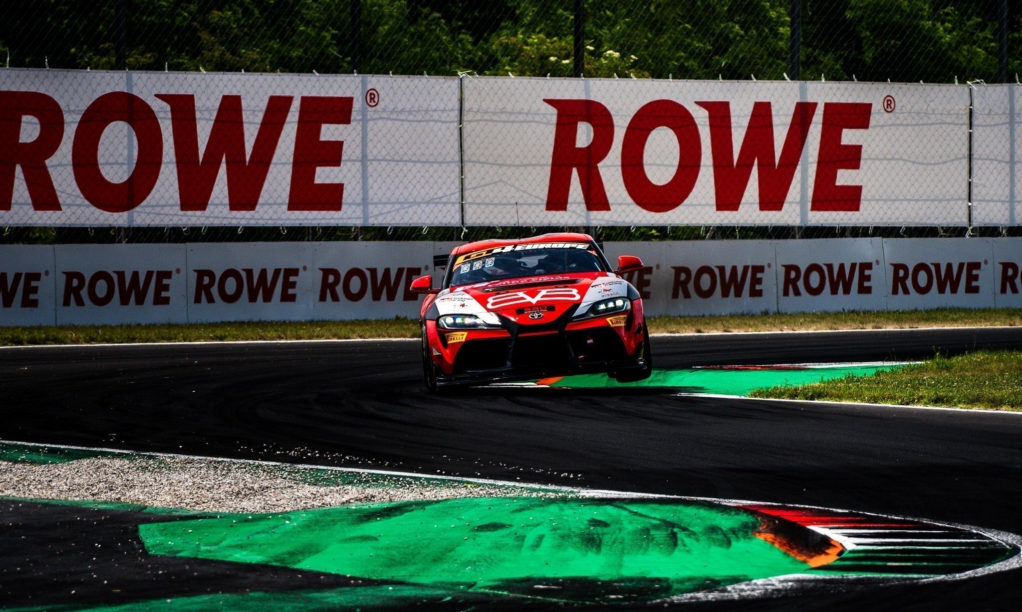 Monza Bites Back. A Weekend to Forget