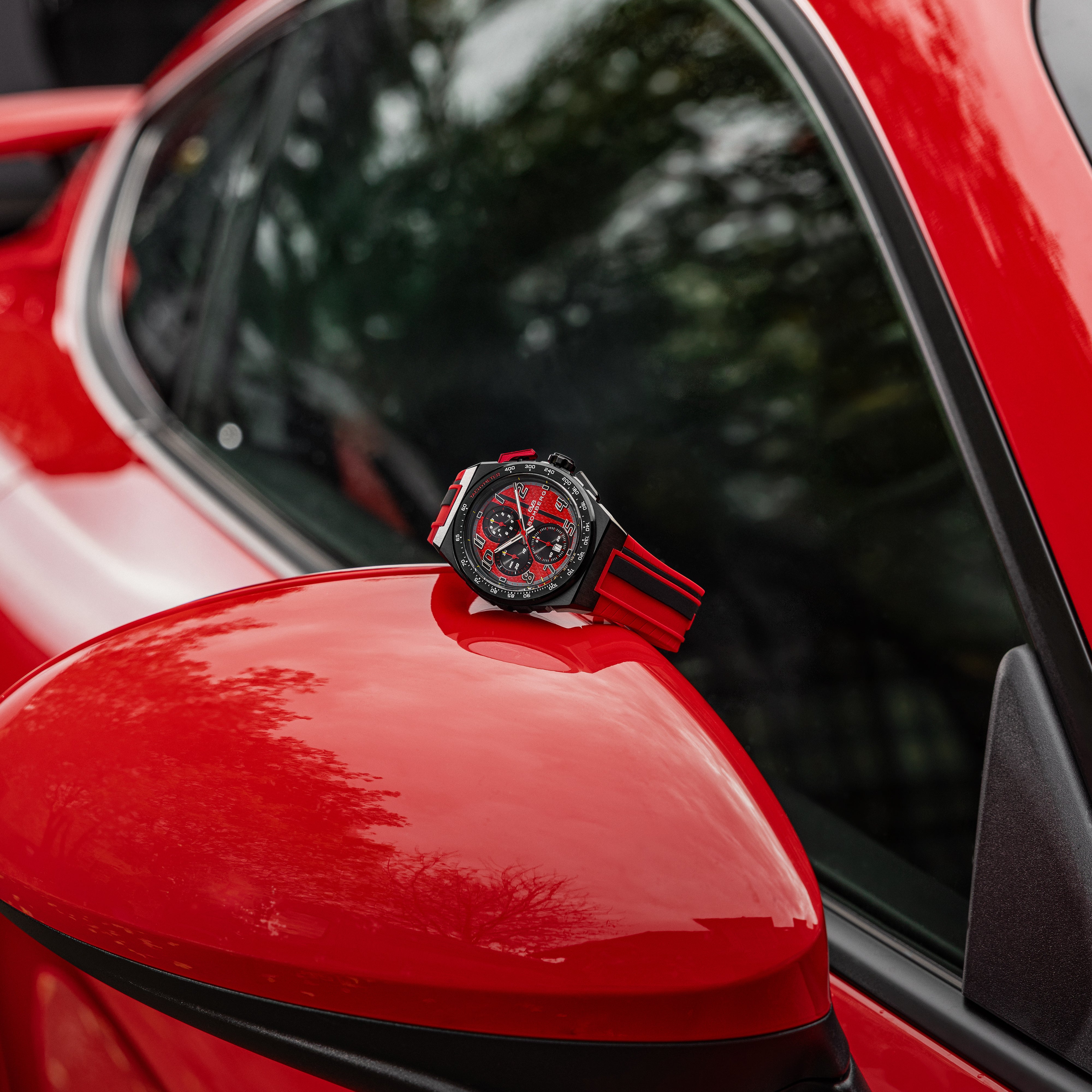 APEX CARBON MZ – BOMBERG
