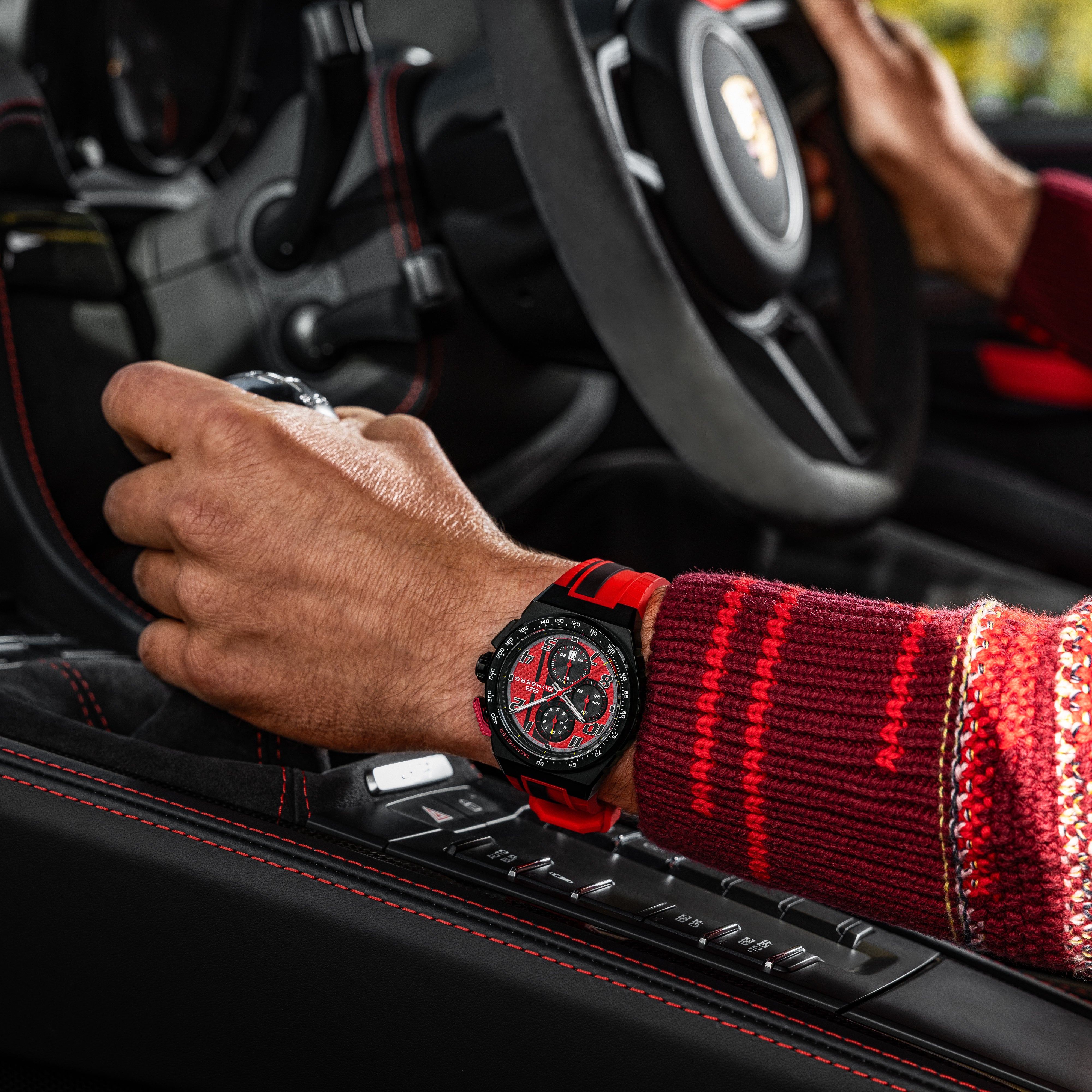 APEX CARBON MZ – BOMBERG